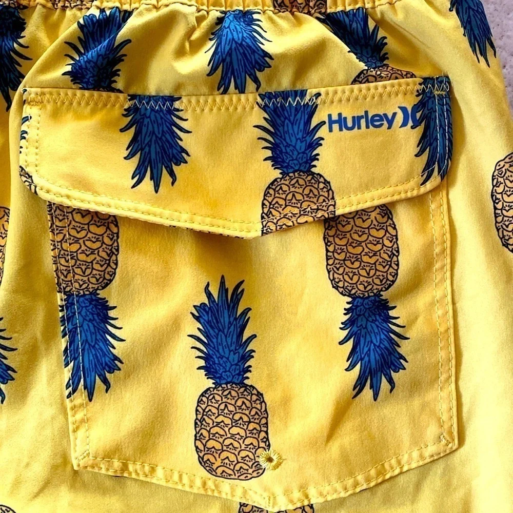 Hurley Volley Swim Trunks Men’s/Boys S Activewear Pineapples Tropical Beach